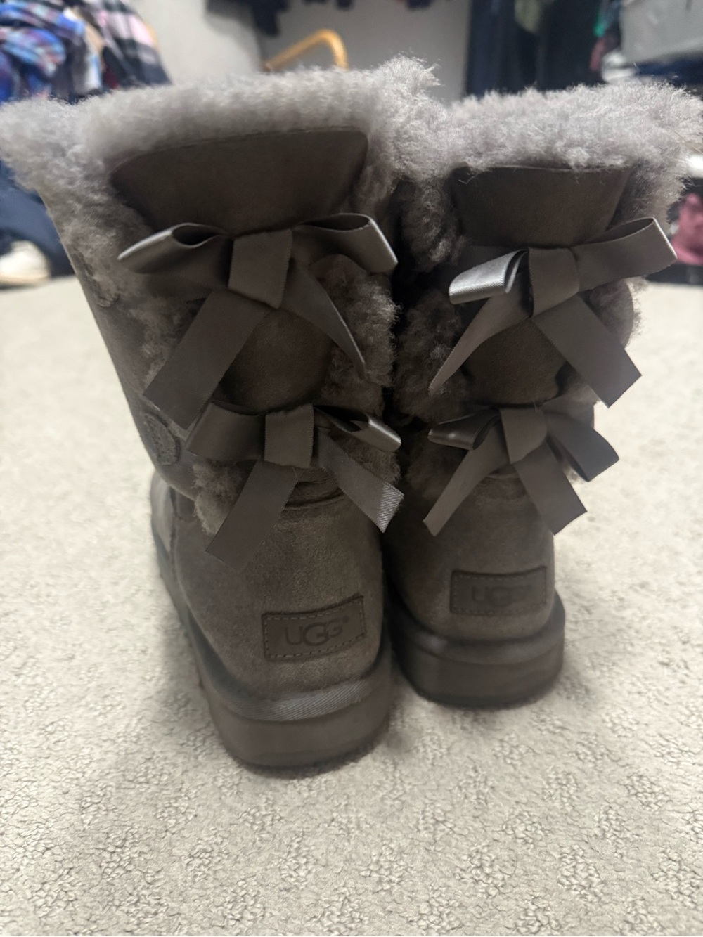 UGG Women's Gray Bailey Bow I Size 9